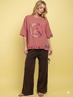 Easel Peace Sign Mineral Wash Top size L terracota NWT